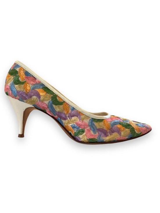 Florsheim Shoes - Vintage 70s Florsheim Pastel Feather Embroidered Pumps Sz 7